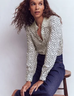 Blouse avec col en dentelle