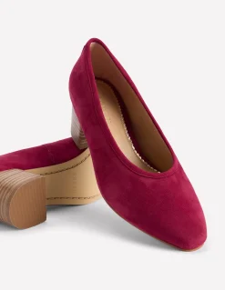 Chaussures à talons carrés fermées à l'arrière