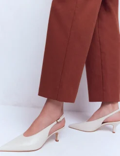 Escarpins couvrants à bride arrière