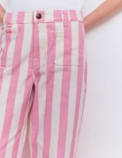 Jean droit à poches plaquées