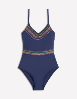 Maillot de bain saisissant à détails