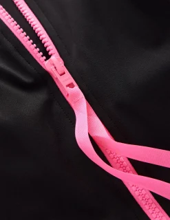 Maillot de bain sportif avec passepoil