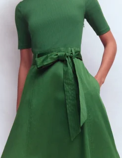 Robe à col rond en mélange de tissus