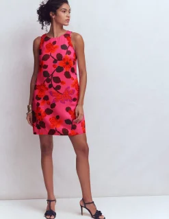 Robe droite intemporelle