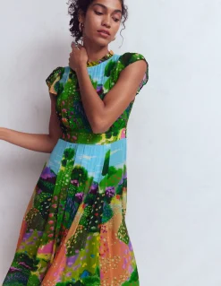 Robe longue plissée et volantée