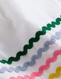 Robe tissée à manches virevoltantes