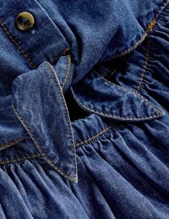 Robe tissée nouée sur le devant