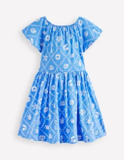 Robe tournoyante à manches virevoltantes