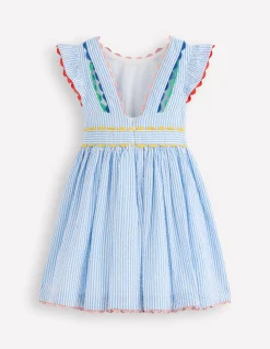 Robe virevoltante à détails en zigzag