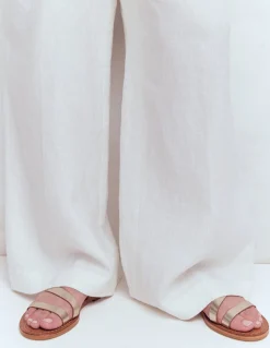 Sandales asymétriques