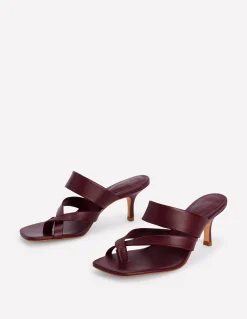 Sandales façon tongs à petits talons