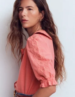 Top à manches courtes et col élégant