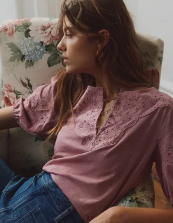 Top Ada à broderie anglaise
