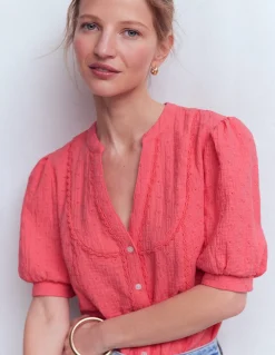 Top double-étoffe à détails dentelle