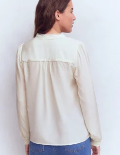 Top Rhéa en soie à détails