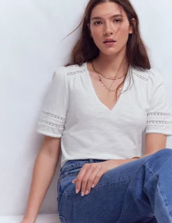 T-shirt Poppy col V à détails